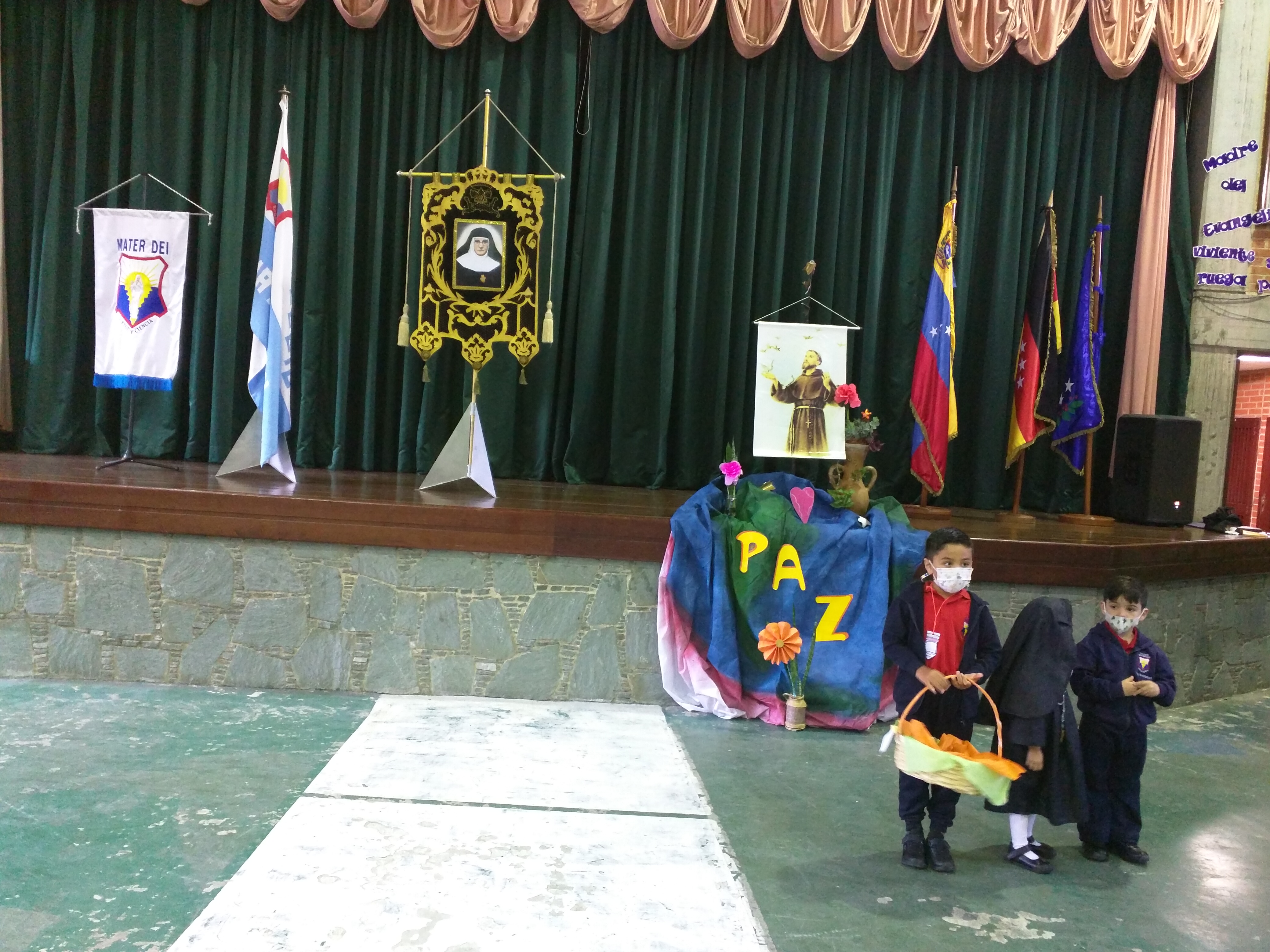 La Vuelta a clases - Bienvenido Año Escolar 2022 - 2023