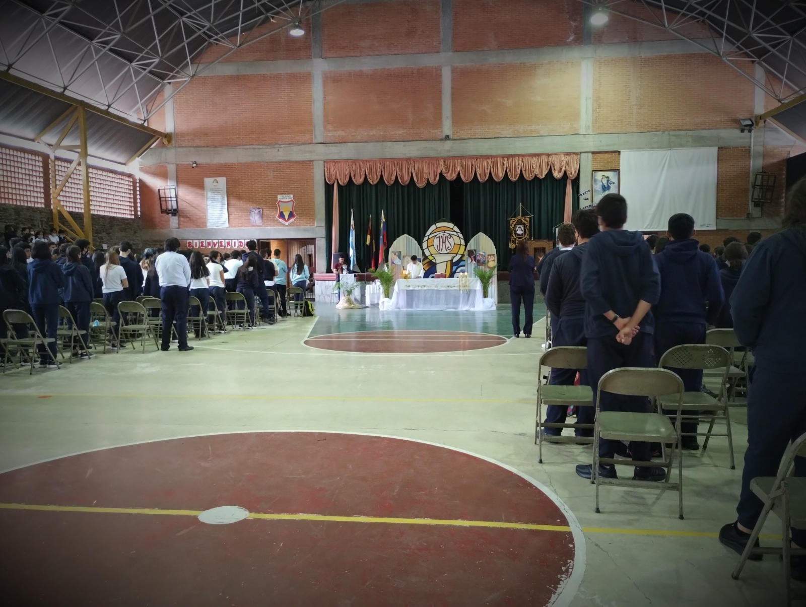 Celebración del lunes de la Octava de Pascua en Mater Dei