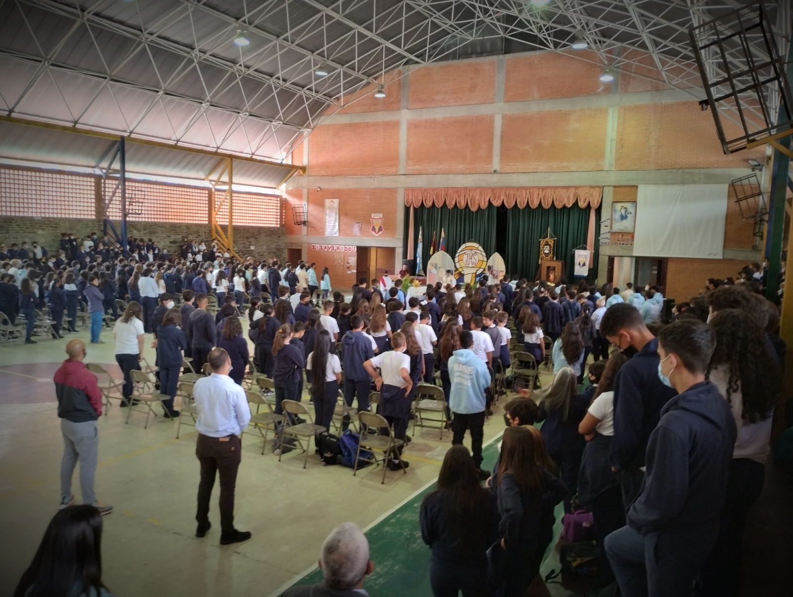 Celebración del lunes de la Octava de Pascua en Mater Dei