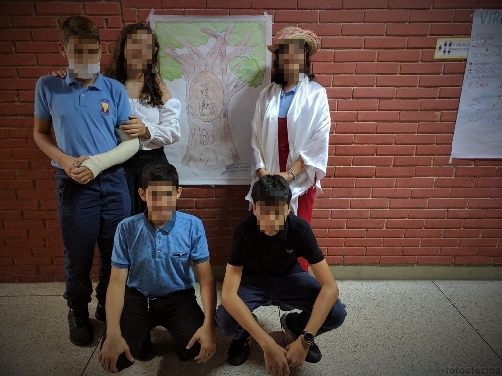 «MAYO» mes dedicado a nuestra madre «MARÍA»