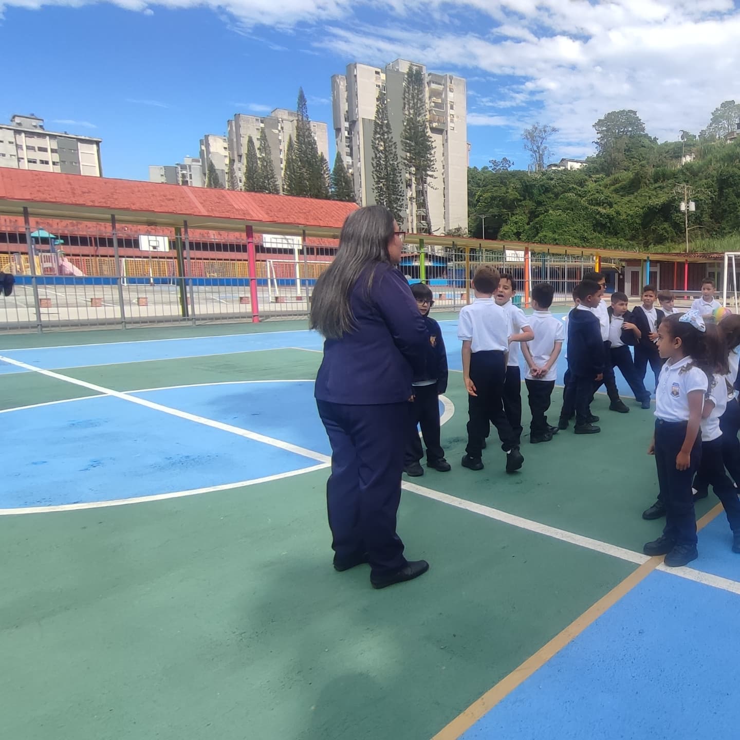 Iniciamos este Nuevo Año escolar con la más cálida y fraternal ¡Bienvenida!